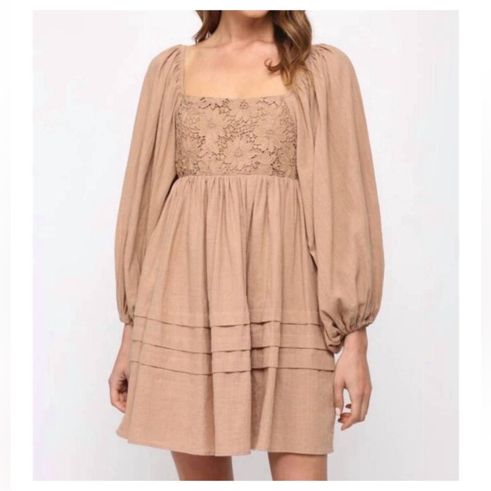Fate - Lace Puff Sleeve Dress
